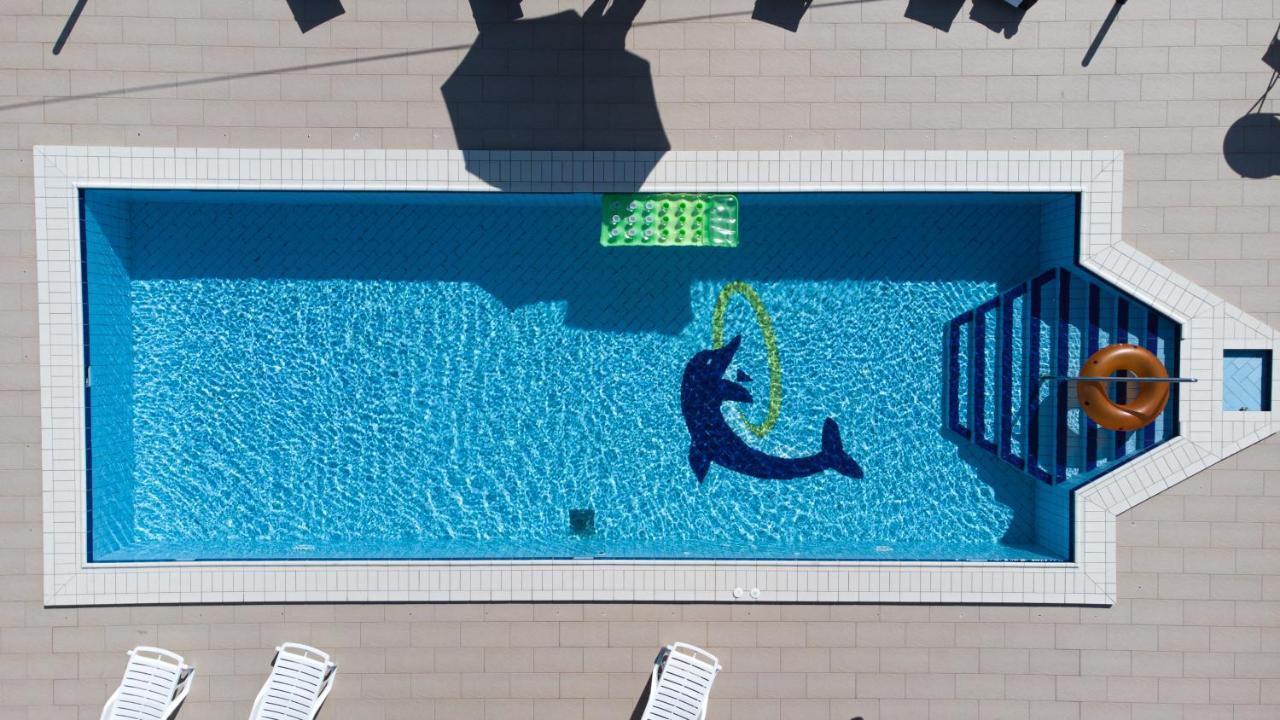 Spacious Villa For 10 With A Big Private Pool Trilj エクステリア 写真