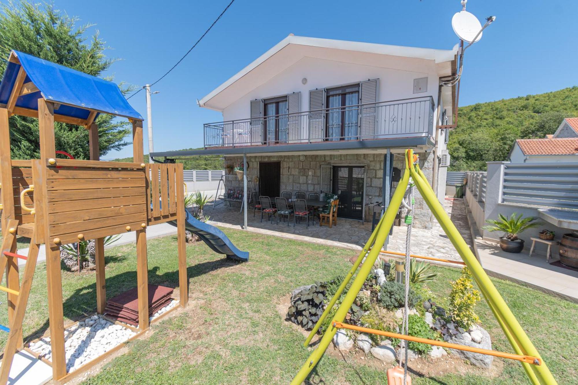 Spacious Villa For 10 With A Big Private Pool Trilj エクステリア 写真