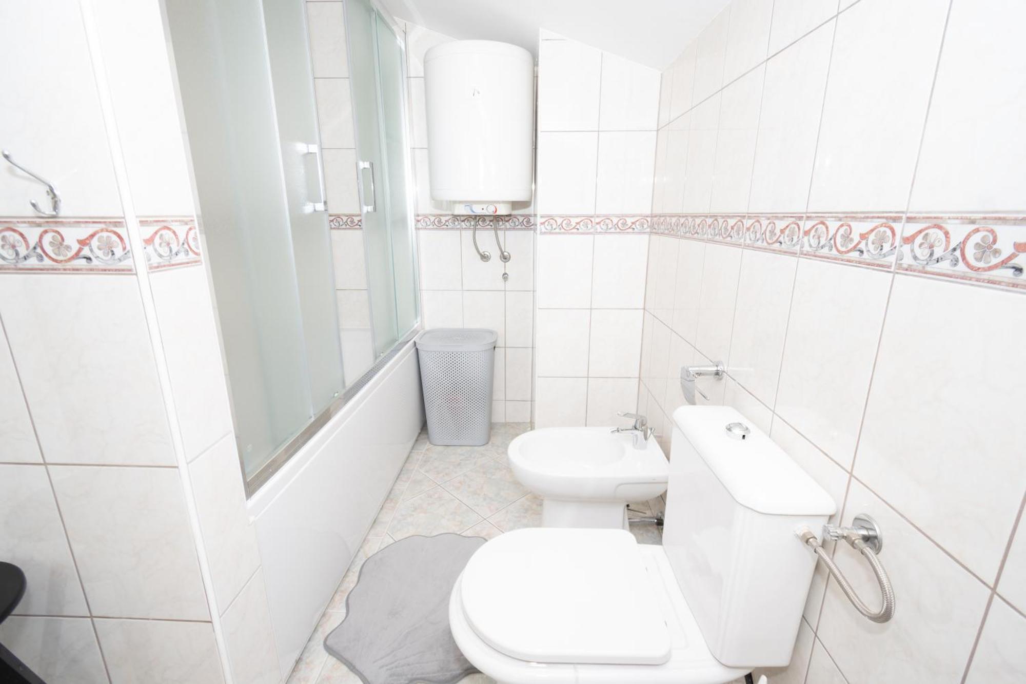 Spacious Villa For 10 With A Big Private Pool Trilj エクステリア 写真